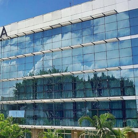 The Boma Nairobi Hotel Exterior photo AOMA University